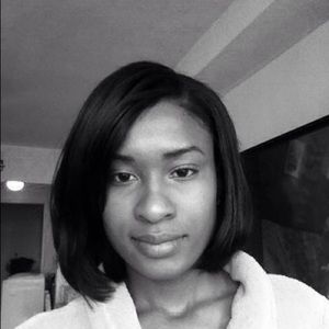 Meet your Posher, Nina